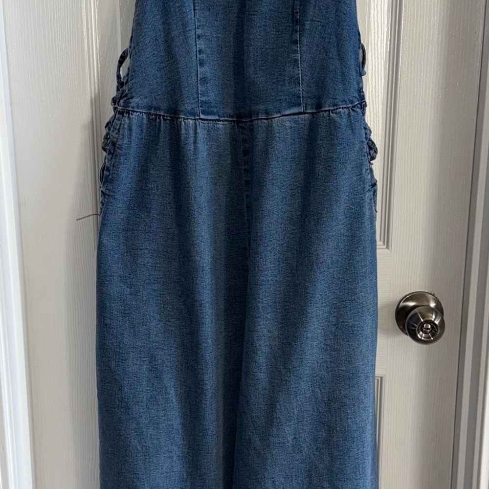 Sleeveless Denim Jumpsuit M Wide Leg Blue Open Back Thin Straps Boho Comfy Chic - Picture 2 of 16